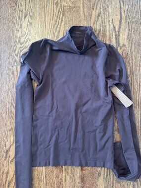 NWT SKIMS Fits Everybody Top
